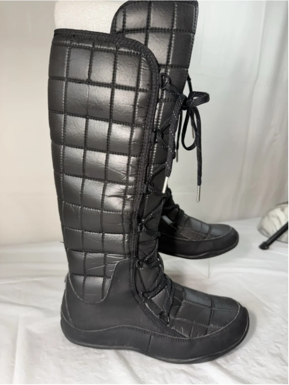 The North Face Svetlana Primaloft Insulated Quilted Winter Boots Black Sz 7.5 M